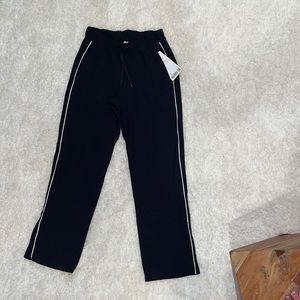 lululemon black slacks